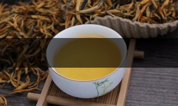 四招（方面）教你學(xué)會辨別茶的新陳！-1