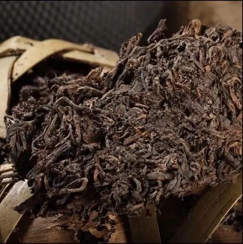 普洱茶怎么分辨古樹茶？