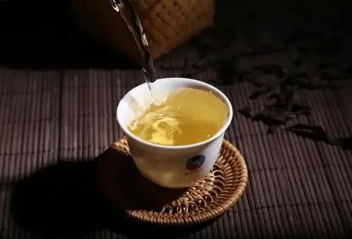 答應(yīng)我 晚飯后喝一杯普洱茶好嗎？