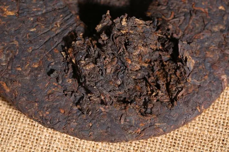 普洱茶的幾個(gè)熱點(diǎn)問(wèn)題解答，看完終于明白了！