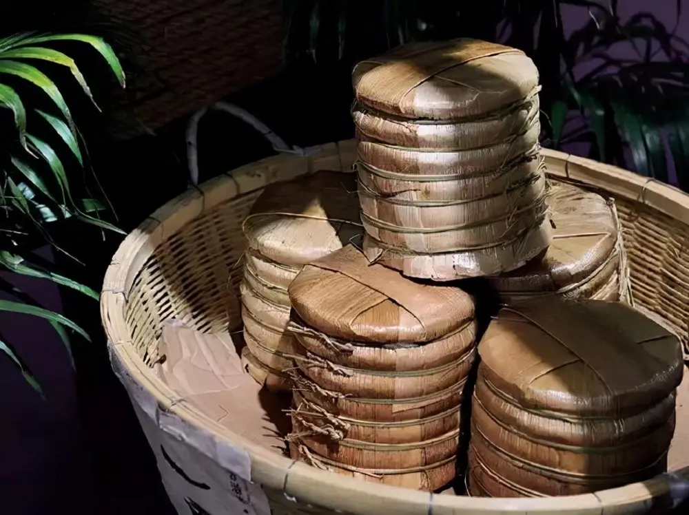 大廠出品”和“小作坊”的普洱茶，哪個(gè)更值得購(gòu)買(mǎi)？